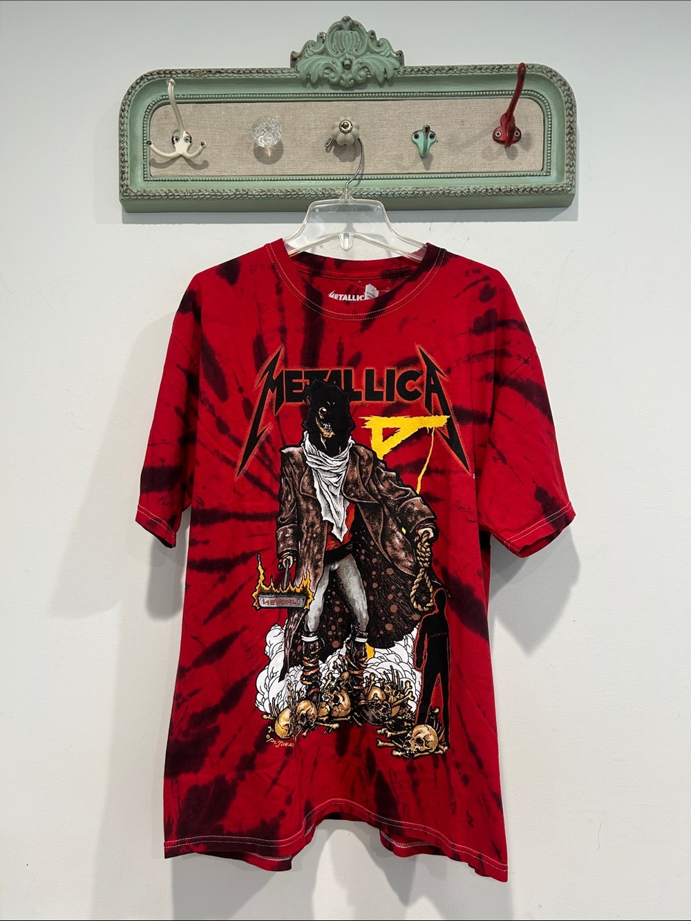 Metallica Red / black Tie-Dye Graphic Short Sleeve Tee unforgiven medium new